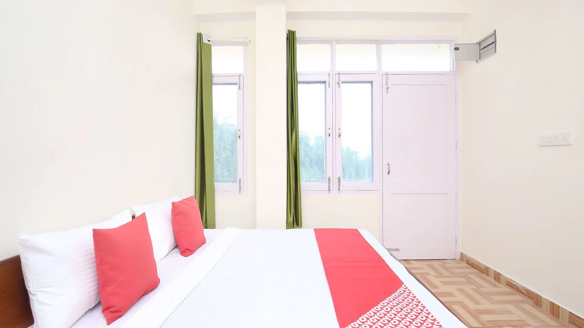 Pine Forest 2Rk Home In Bharari Shimla Apartment